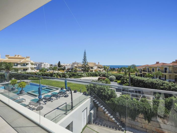 Image No.25-5 Bed Property for sale