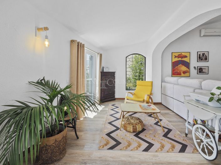 Image No.6-3 Bed Property for sale