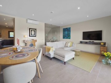 2104-357374-14d4e763c151089fe37f379b2f9be1ace