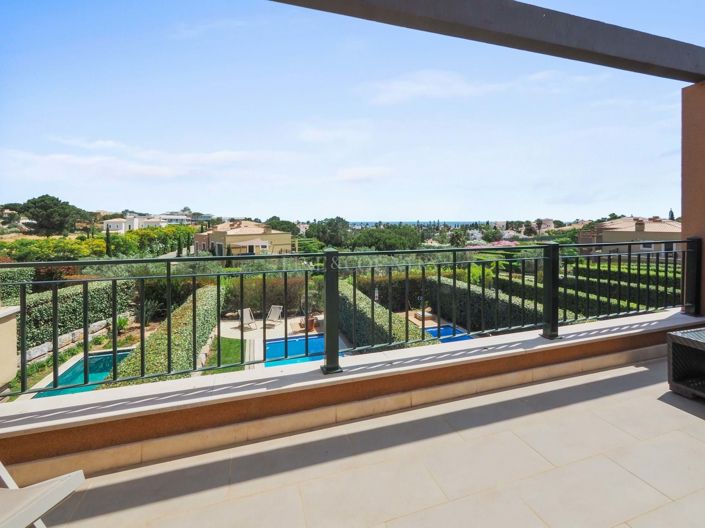 Image No.31-2 Bed Townhouse for sale