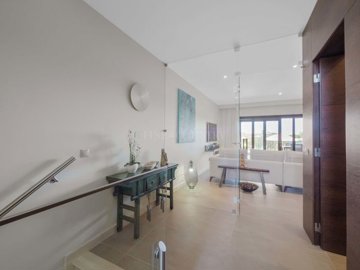 2104-357374-14d4e763c151089fe37f379b2f9be1ace