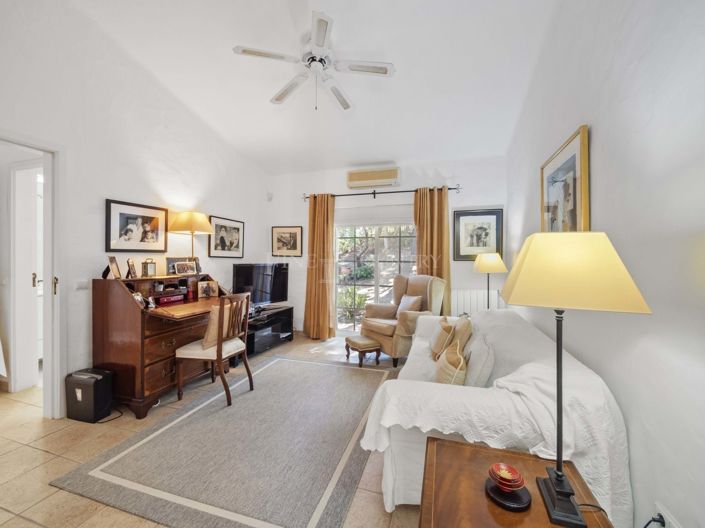 Image No.22-4 Bed Villa for sale