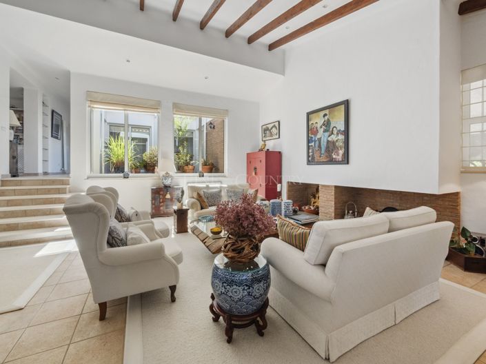 Image No.4-4 Bed Villa for sale