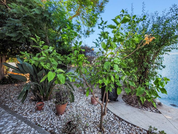 Image No.37-4 Bed Property for sale