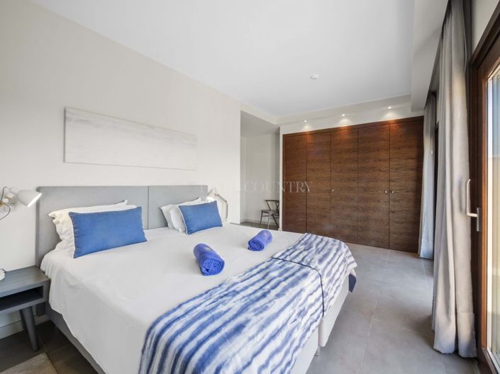 Image No.11-2 Bed Townhouse for sale