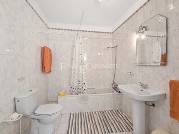 2104-360994-14d4e763c151089fe37f379b2f9be1ace