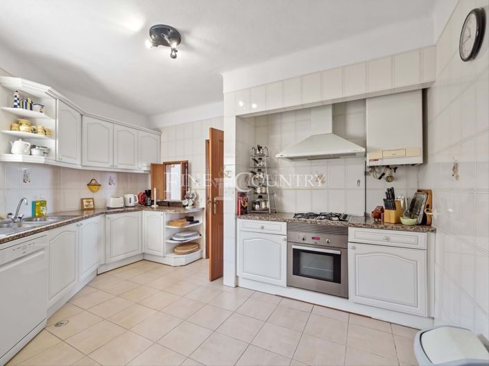 Image No.4-4 Bed Villa for sale