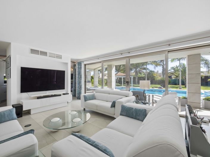 Image No.7-3 Bed Property for sale