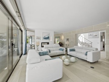 2104-360383-b952a8cbdbc2fd66601ce91bb265b9cce