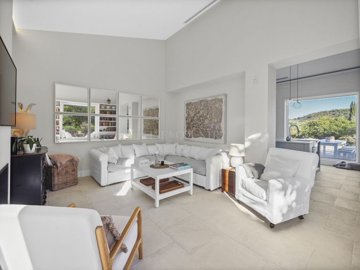 2104-363593-14d4e763c151089fe37f379b2f9be1ace