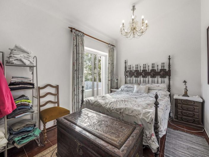 Image No.19-3 Bed Property for sale