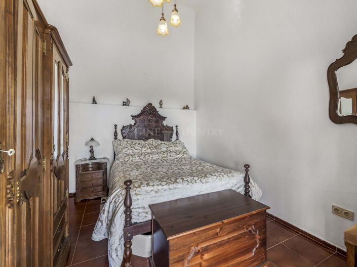 Image No.9-3 Bed Property for sale