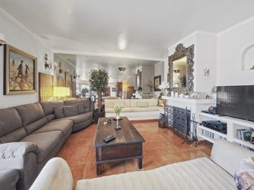 2104-362325-14d4e763c151089fe37f379b2f9be1ace