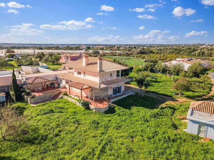 Image No.34-3 Bed Property for sale