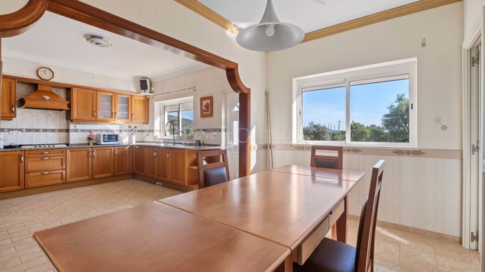 Image No.4-3 Bed Property for sale