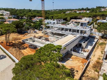 2104-341065-b952a8cbdbc2fd66601ce91bb265b9cce