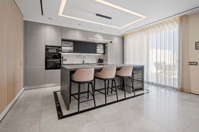 2104-353808-14d4e763c151089fe37f379b2f9be1ace