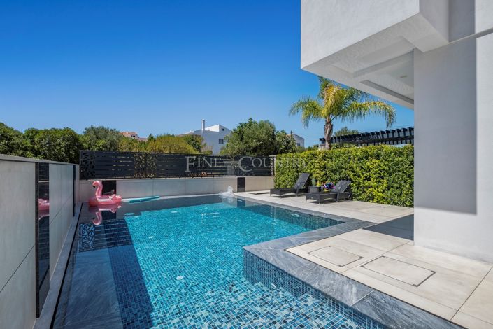 Image No.35-4 Bed Property for sale