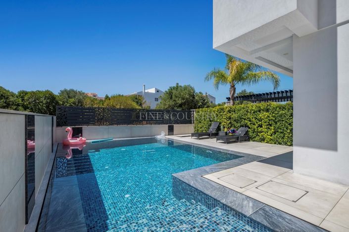 Image No.35-4 Bed Property for sale