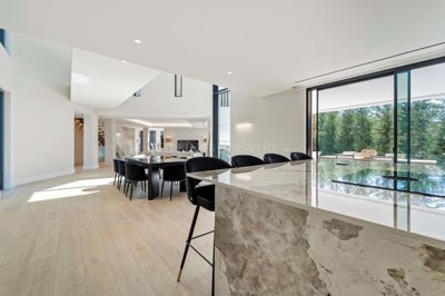 2104-358459-14d4e763c151089fe37f379b2f9be1ace