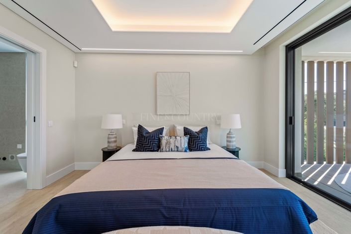 Image No.17-4 Bed Villa for sale