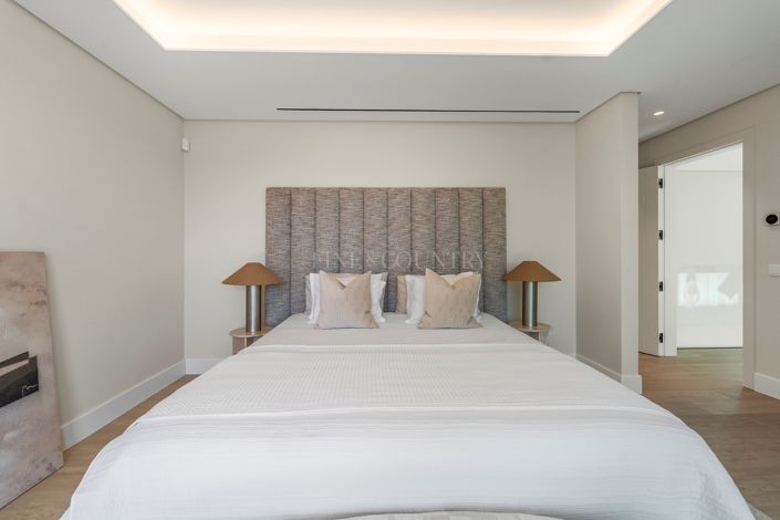 Image No.40-4 Bed Villa for sale