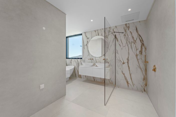 Image No.41-4 Bed Villa for sale