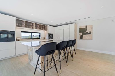 2104-358459-14d4e763c151089fe37f379b2f9be1ace