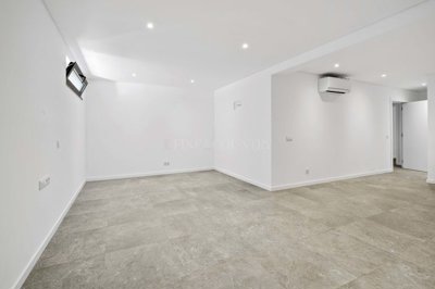 2104-353508-14d4e763c151089fe37f379b2f9be1ace