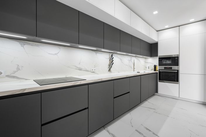 Image No.22-3 Bed Property for sale