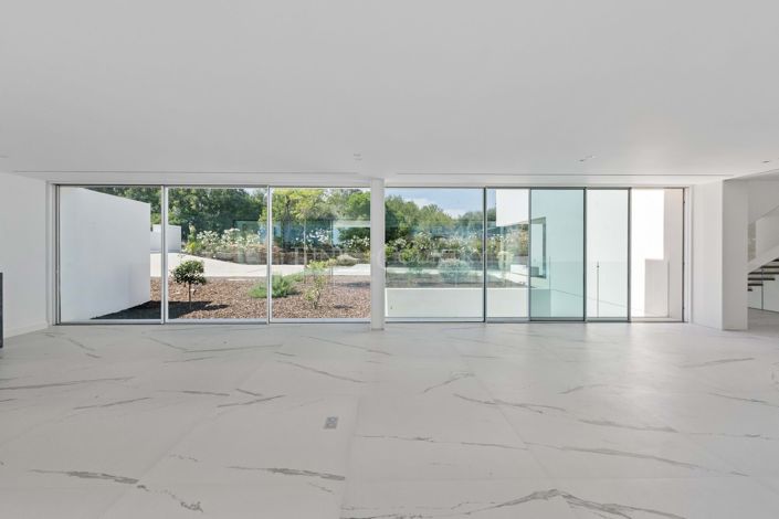 Image No.16-6 Bed Villa for sale