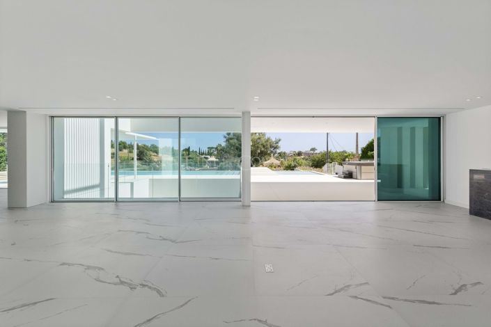 Image No.17-6 Bed Villa for sale