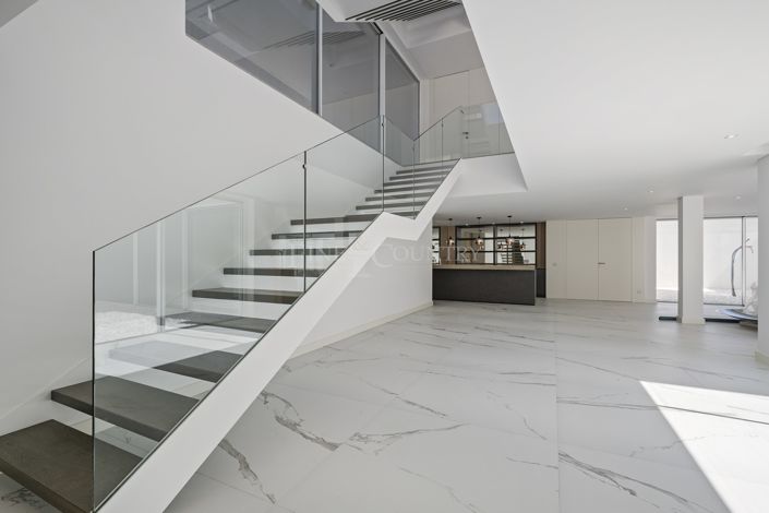 Image No.28-6 Bed Villa for sale