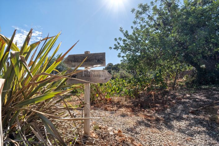 Image No.48-4 Bed Property for sale