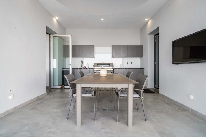 Image No.52-3 Bed Villa for sale