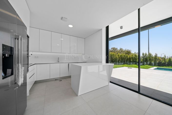 Image No.38-4 Bed Villa for sale