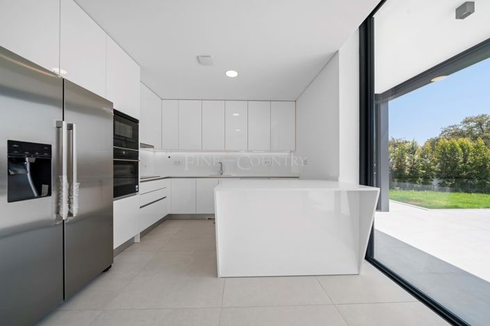 Image No.39-4 Bed Villa for sale