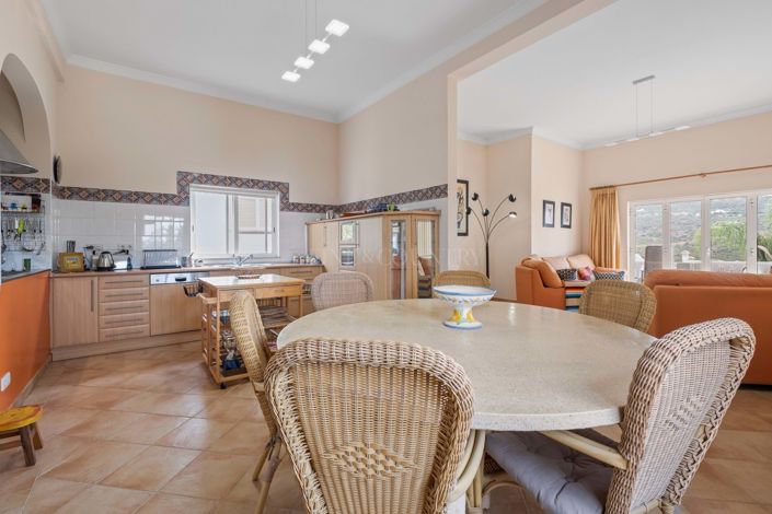 Image No.14-Villa de 5 chambres à vendre à Loule