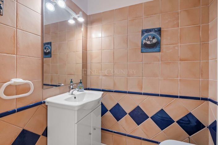 Image No.33-5 Bed Villa for sale