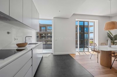 2104-353715-14d4e763c151089fe37f379b2f9be1ace