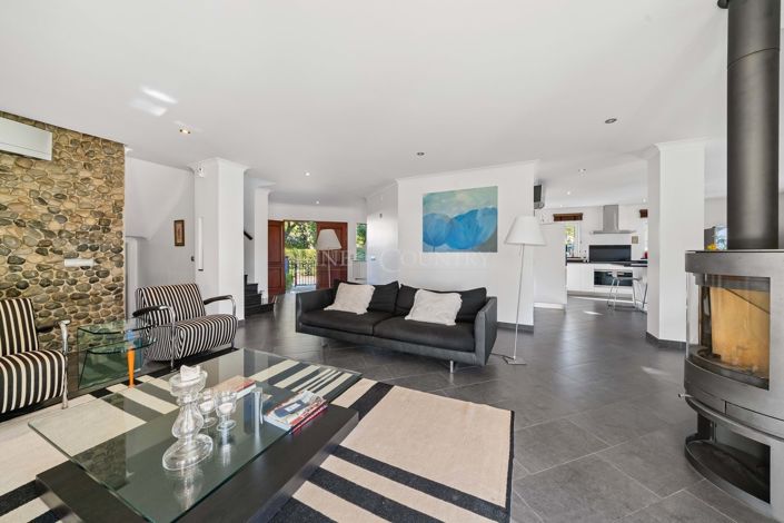 Image No.14-4 Bed Villa for sale