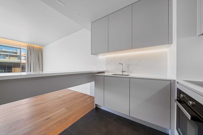 Image No.30-2 Bed Apartment for sale