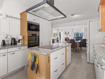 2104-358235-14d4e763c151089fe37f379b2f9be1ace