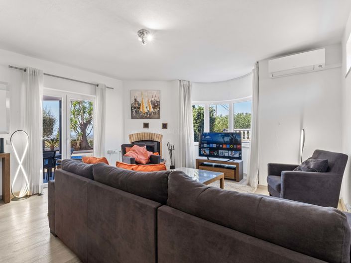 Image No.7-3 Bed Villa for sale