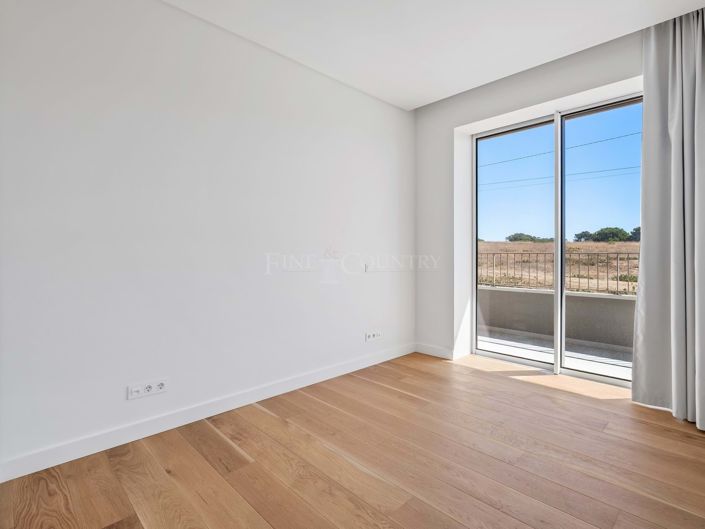 Image No.20-2 Bed Apartment for sale