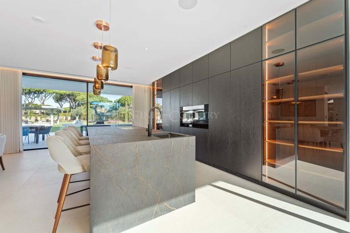 Image No.14-7 Bed Villa for sale