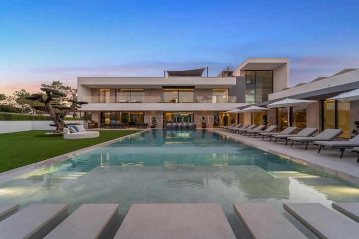 Image No.2-7 Bed Villa for sale