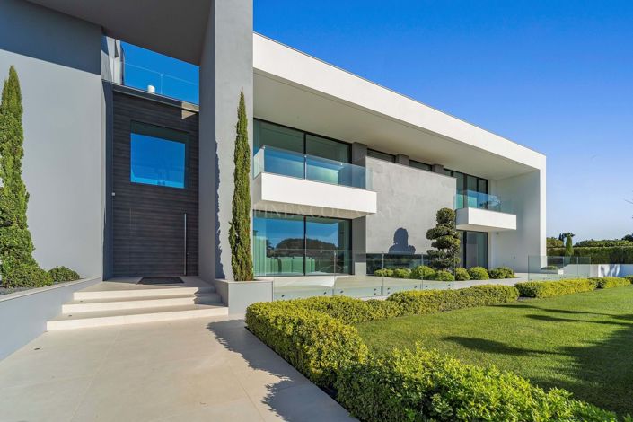 Image No.4-7 Bed Villa for sale