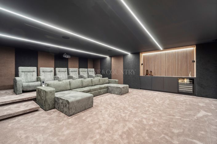 Image No.41-7 Bed Villa for sale