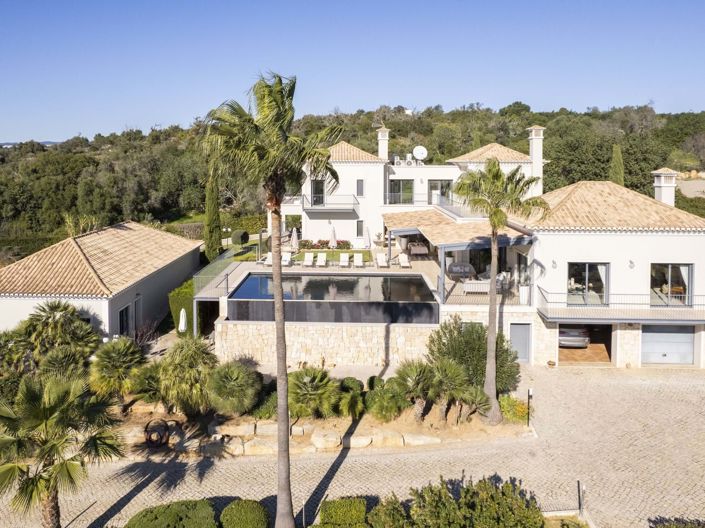 Image No.4-7 Bed Villa for sale